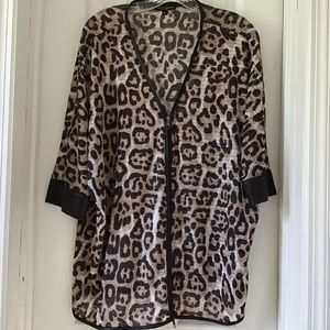 Alberto Makali animal leopard Designer topper XL